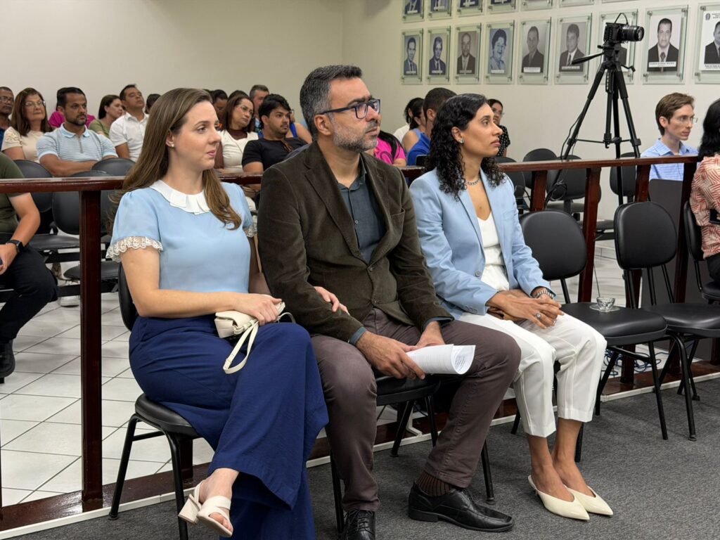 Câmara de Lagoa Seca realiza sessão solene em homenagem ao ex-prefeito Edvardo Herculano de Lima Câmara de Lagoa Seca realiza sessão solene em homenagem ao ex-prefeito Edvardo Herculano de Lima