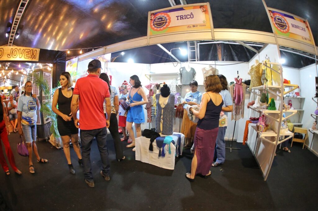 Cultura em toda parte: mais de 100 artesãos vão expor e comercializar seus produtos na Festa do Artesanato 2025