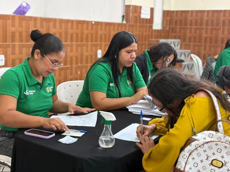 Prefeitura de Lagoa Seca realiza entrega do Cheque Cidadão