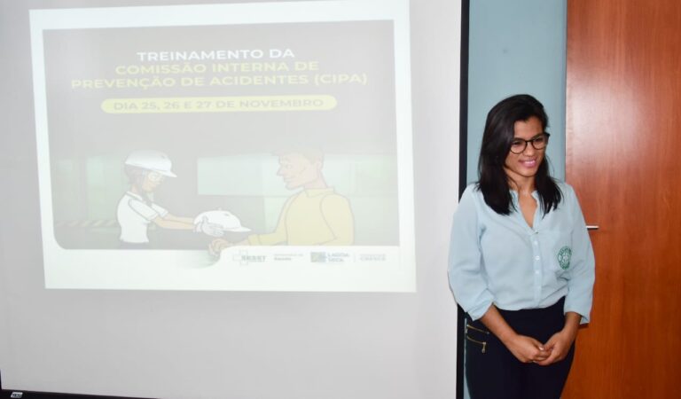 271560DE-D327-4398-83A8-3800F9833228