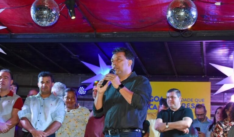 313783BF-EC29-4A63-8527-E87D216EBDF0