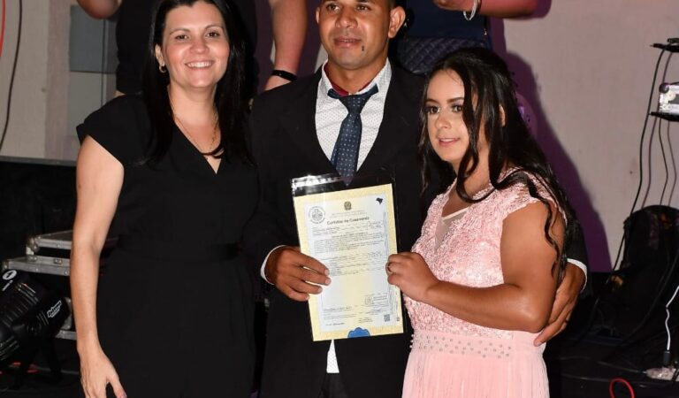 3390E1F4-93DB-42C5-B4E3-10B109A6D31E