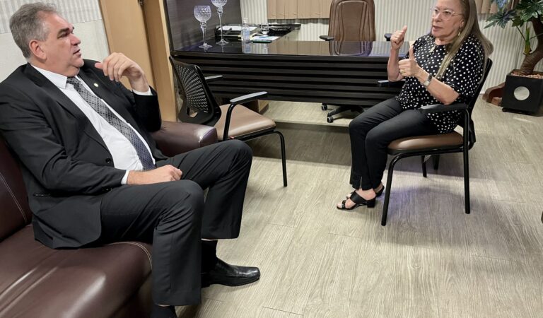 3A6611CA-9A23-47CD-994B-0486767DB081