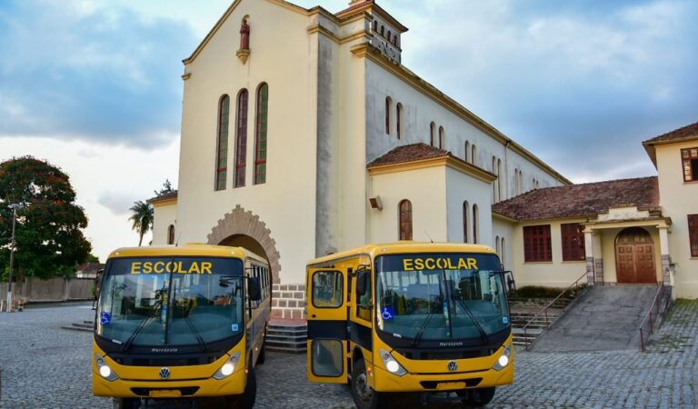 6A5E9C6A-9F70-4C7A-ABAF-2A7FC2A59491