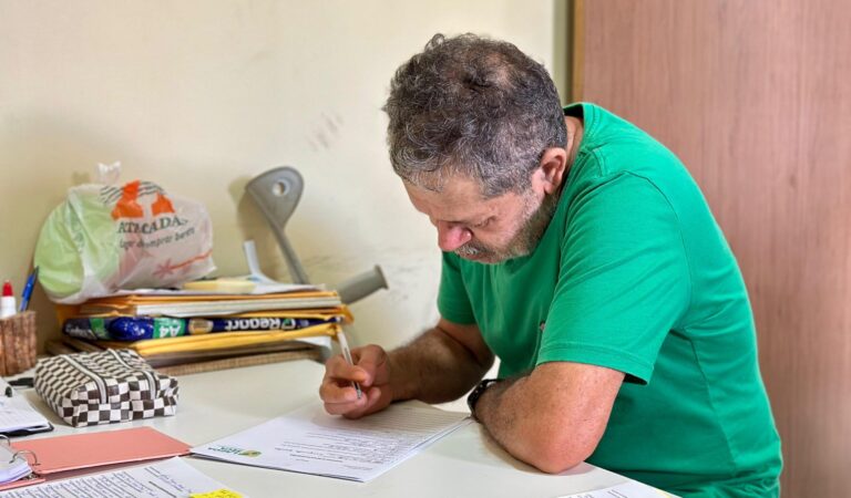 84fb4f4f-3709-406f-8410-efd253c285ca