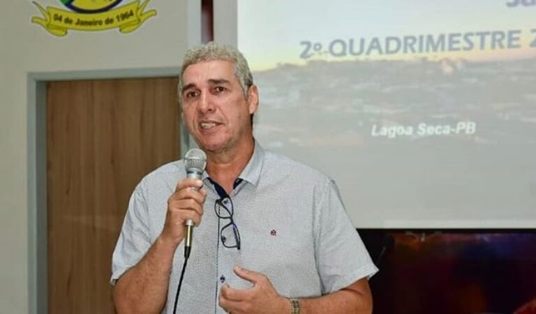 8D0ECF05-B79E-41D1-B45D-81C65118BEEC