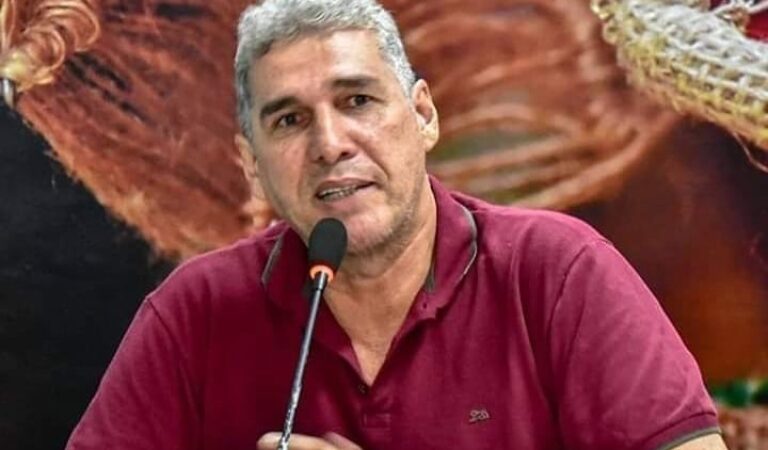 CE0DE339-B9C6-42F1-A8D8-F6744519027B